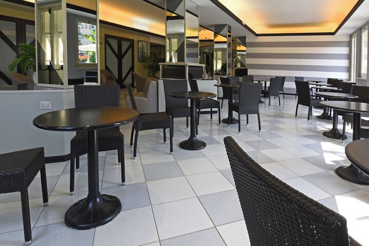 Lobby Photos