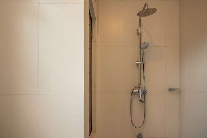 Room 35 of 46