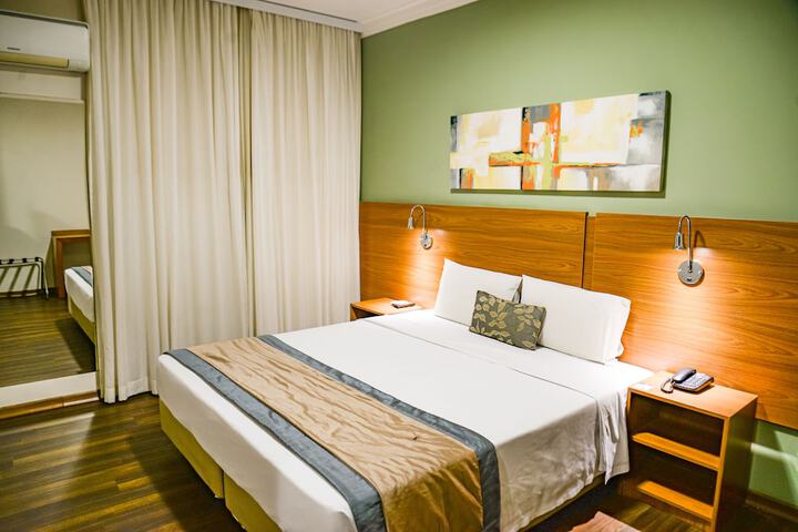 Room 10 of 44
