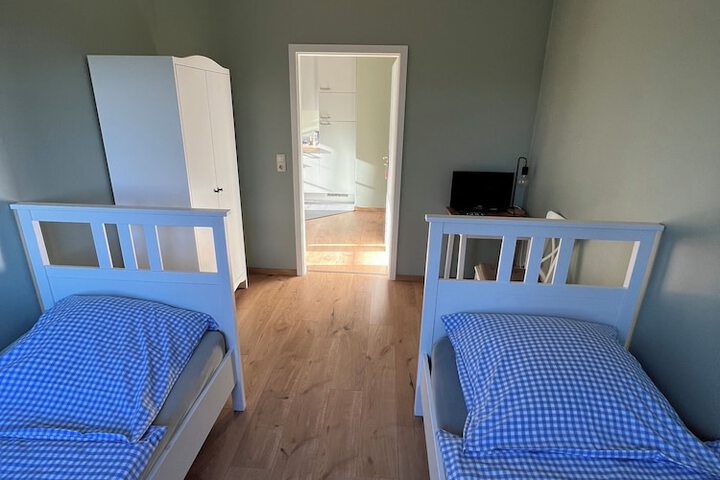 Room 12 of 91
