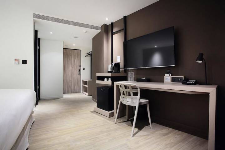 Room 35 of 67