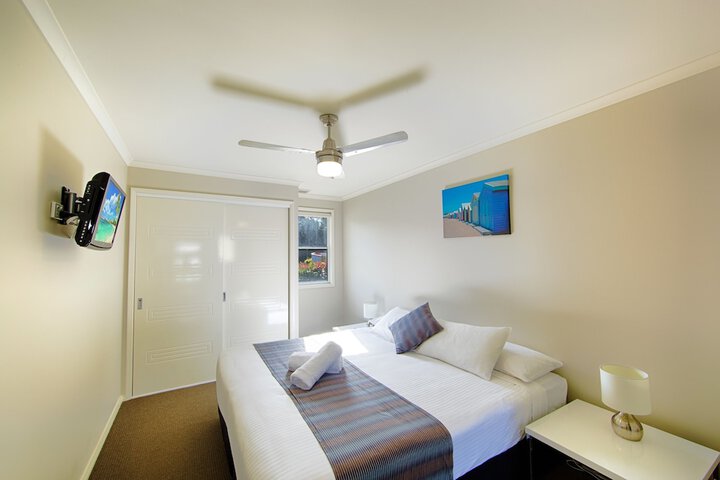 Room 4 of 78