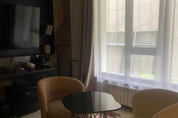 Room 18 of 38