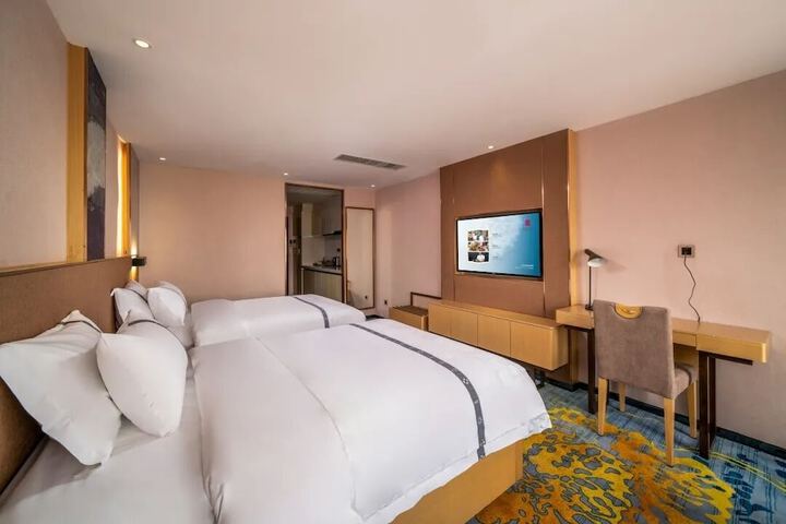Room 10 of 52