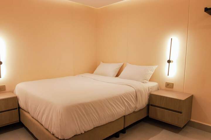 Room 4 of 31