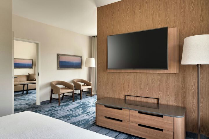 Room 19 of 39