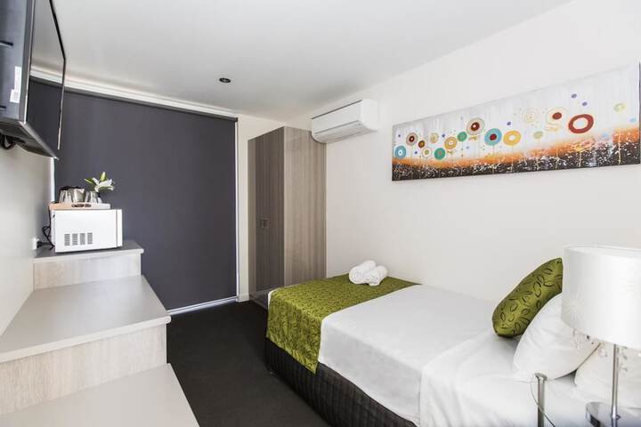 Room 4 of 21