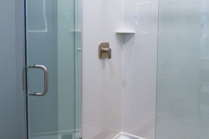 Room 15 of 28