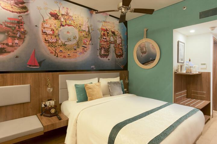 Room 5 of 72