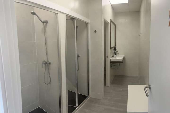 Room 10 of 14