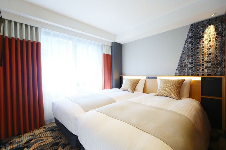Room 14 of 43