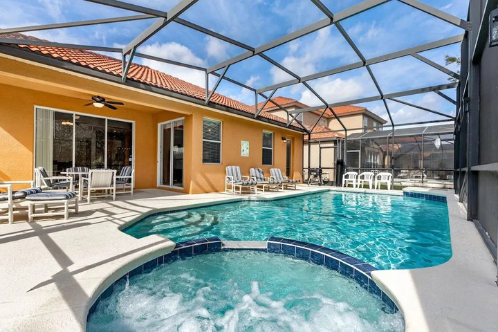 Pool 13 of 19