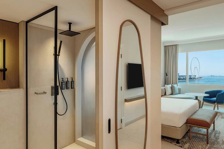 Room 38 of 146