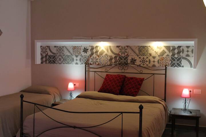 Room 16 of 90