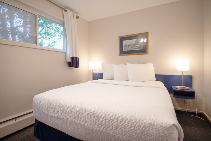Room 8 of 30