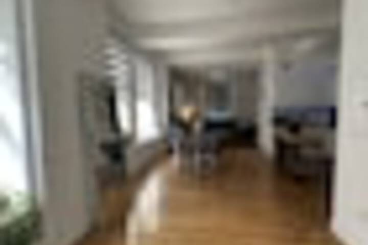Room 203 of 516