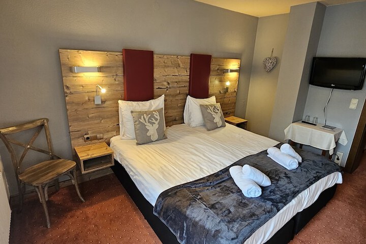 Room 5 of 21