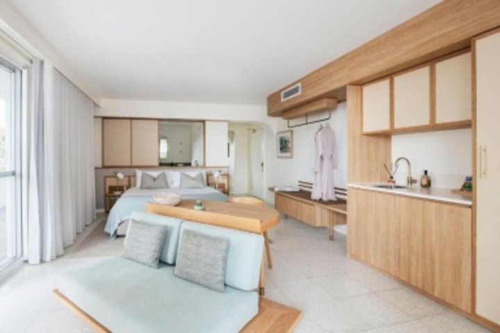 Room 550 of 672
