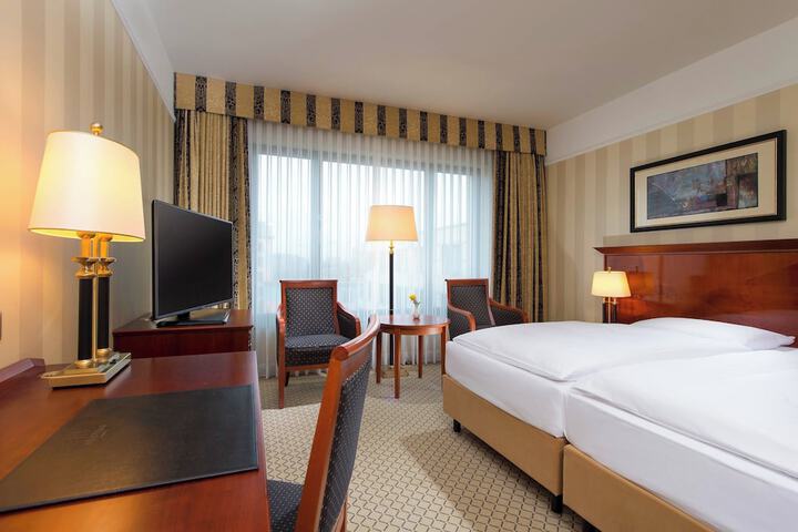Room 54 of 164