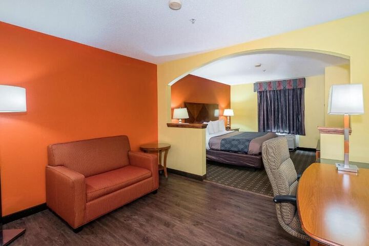 Room 7 of 15
