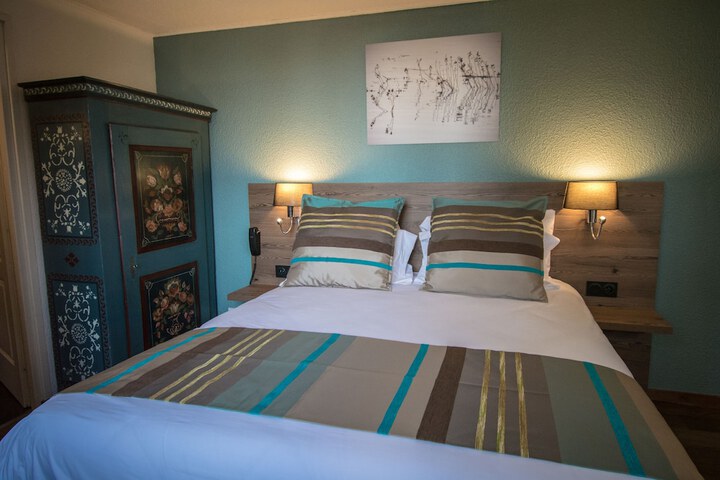 Room 15 of 25