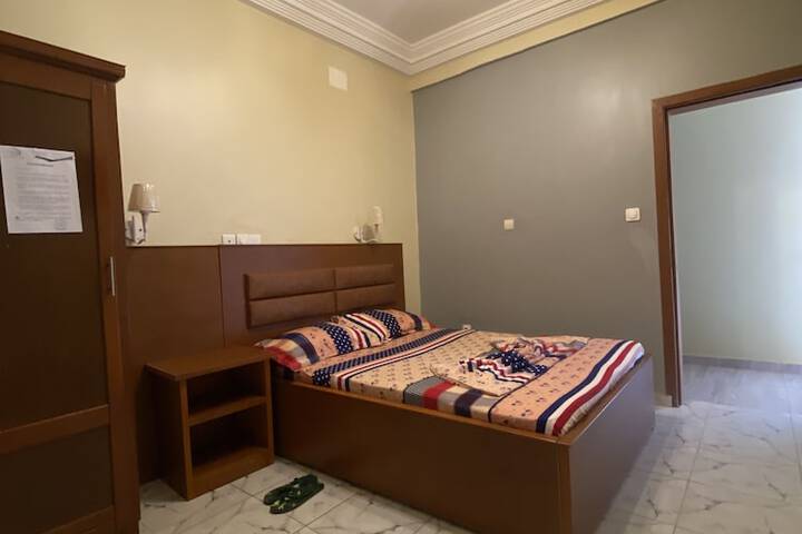 Room 8 of 21