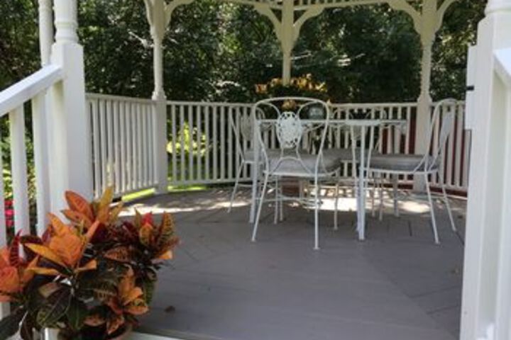 Hotel Exterior 22 of 49