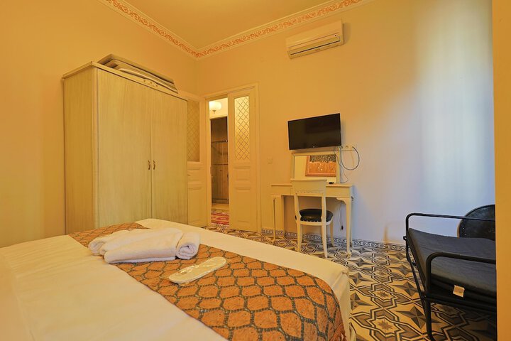 Room 30 of 67