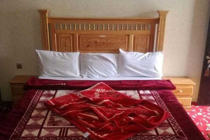 Pinehills Hotel Naran