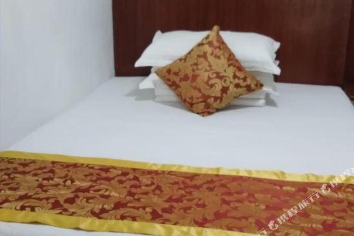 Hongda Hotel (Shenzhen Buji East Railway Station)