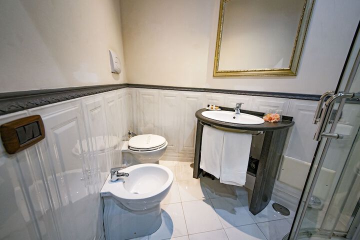 Clean Restrooms