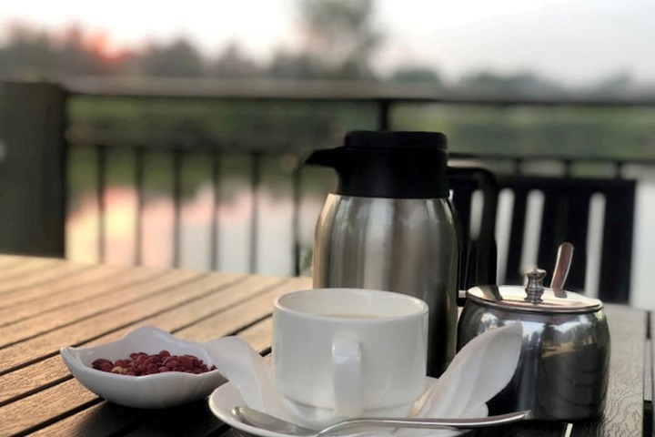 Breakfast/Coffee Service 31 of 46