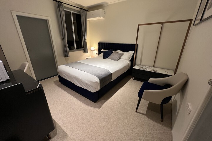 Room 10 of 63