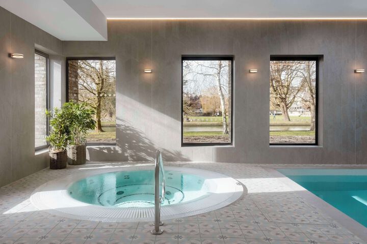 Pool 86 of 147