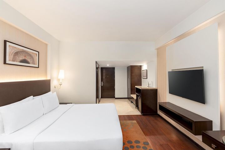Room 18 of 55