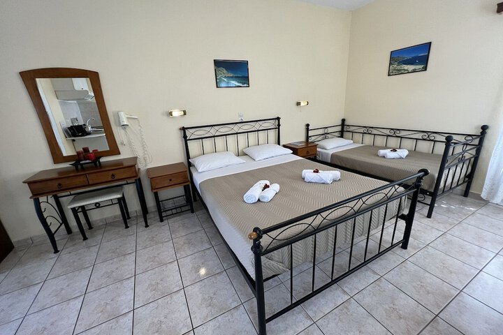Room 8 of 31