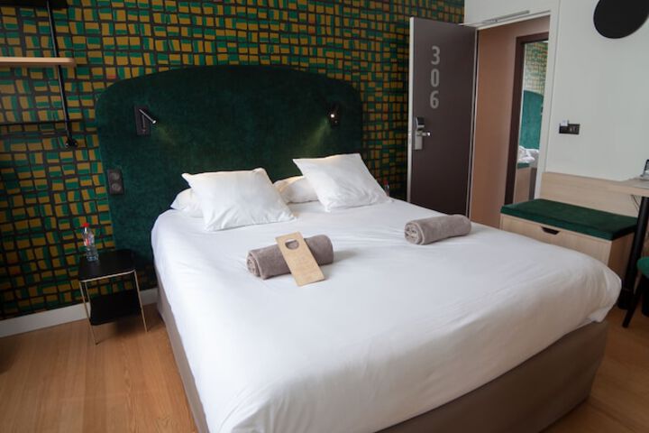 Room 13 of 47