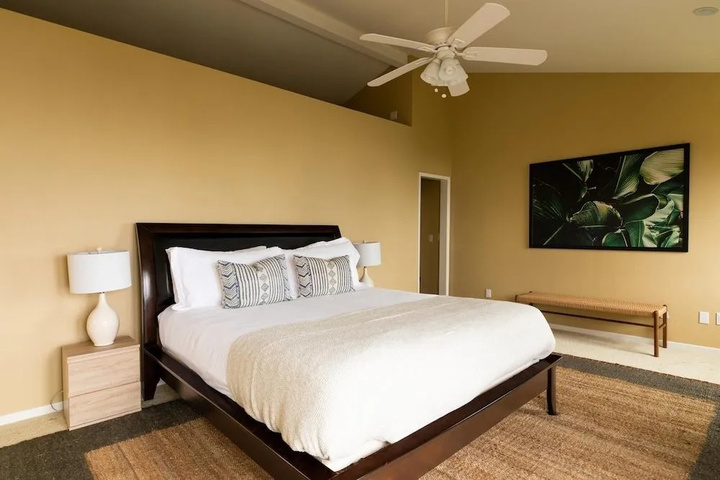 Room 5 of 22