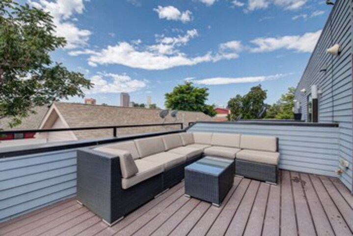 Sundeck 97 of 98