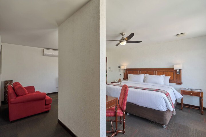 Room 21 of 66
