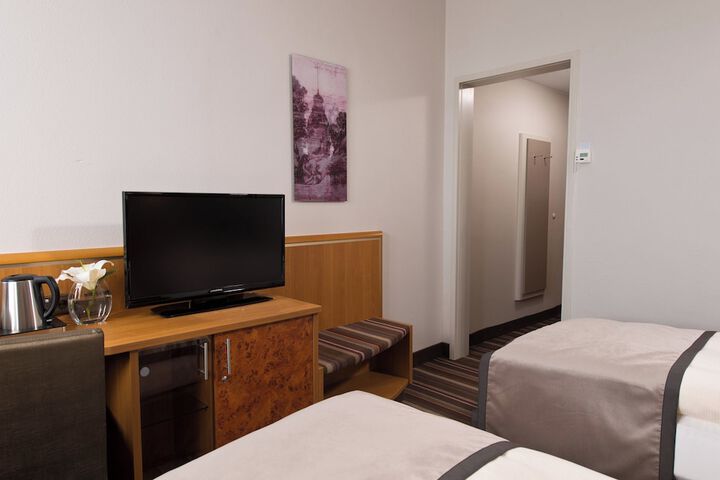 Room 18 of 61