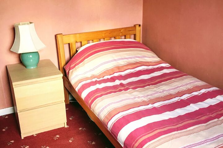 Room 13 of 31