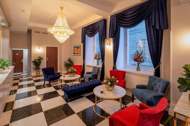 Hotel Lobby