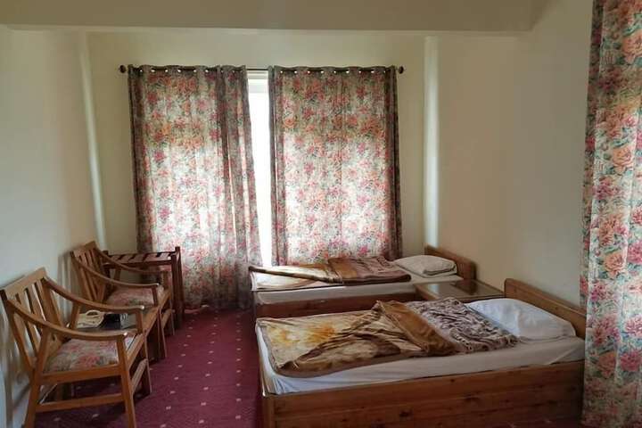 Room 42 of 47