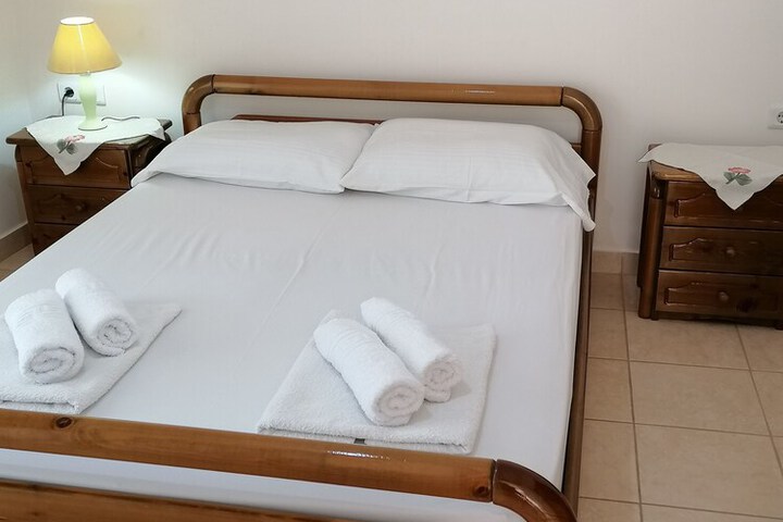 Room 46 of 192