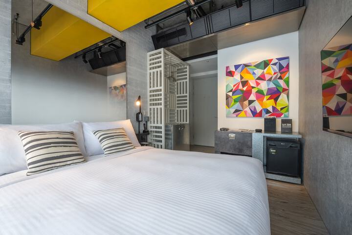 Room 10 of 63