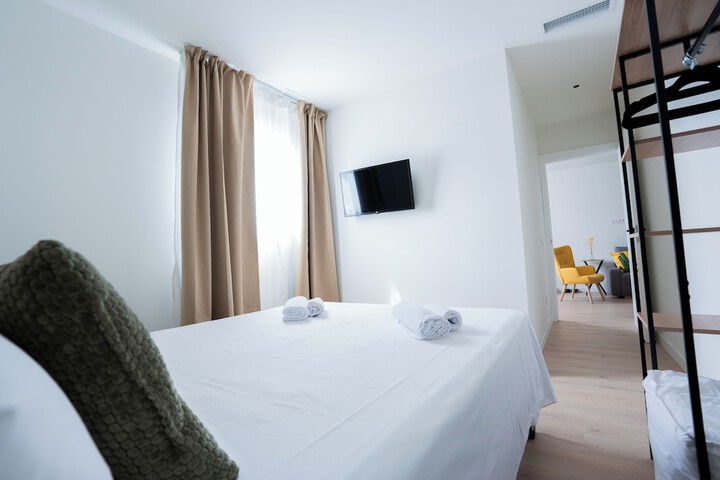 Room 8 of 22