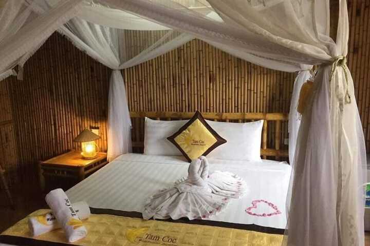 Room 5 of 27