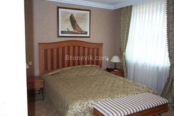Room 4 of 21