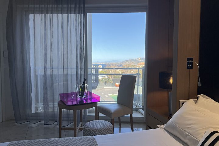 Room 35 of 114
